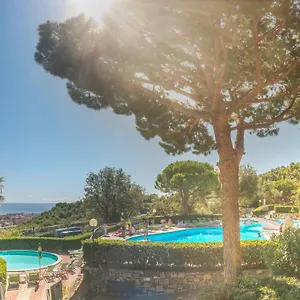 *** Aparthotel Villaggio Colombo Nuova Gestione Italië